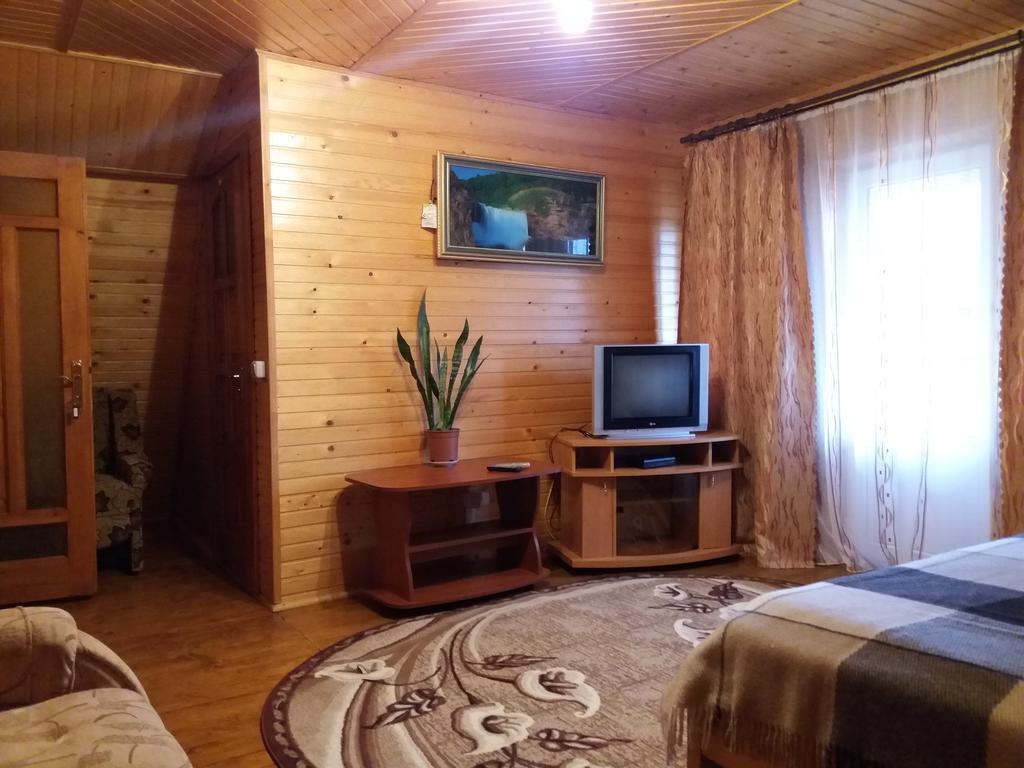 Bee House Hotel Bukovel Ngoại thất bức ảnh