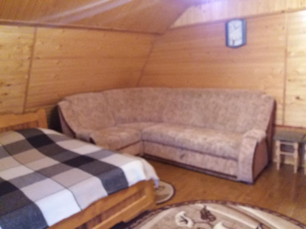 Bee House Hotel Bukovel Ngoại thất bức ảnh