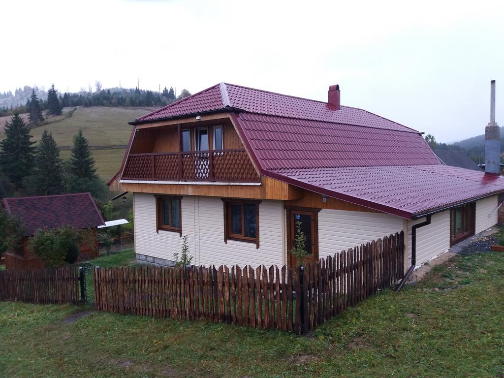 Bee House Hotel Bukovel Ngoại thất bức ảnh